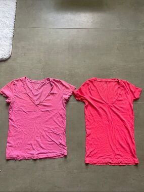2 NEON PINK J CREW V-NECK TEES!Pink & Hot Pink- SIZE: XS/XXS